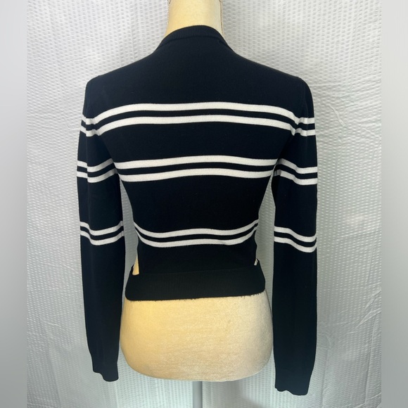 Women's Guess Black and White Striped Cropped Long Sleeve Cropped Sweater Size S - Picture 5 of 11